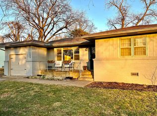 1609 N Woodland Rd, Ponca City, OK 74604
