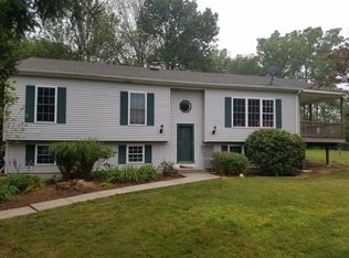 2 Peach Tree Hill Ave, Ledyard, CT 06339