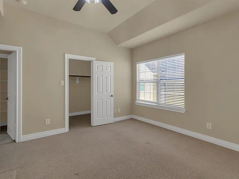 9006 Lakes At 610 Dr — Photo 24