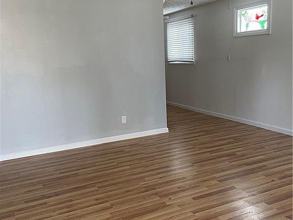 5th image of 32 Arthur Ave