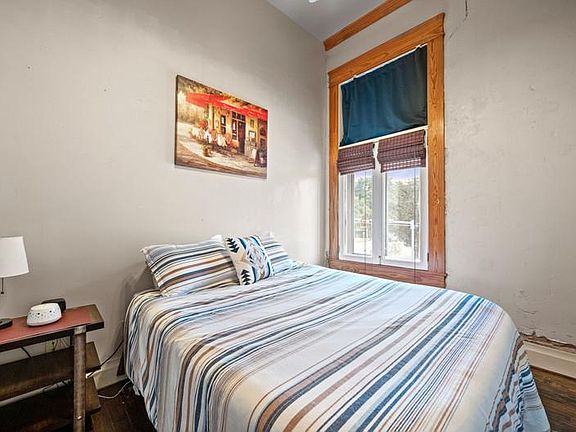 5th image of 202 E San Antonio St APT 128