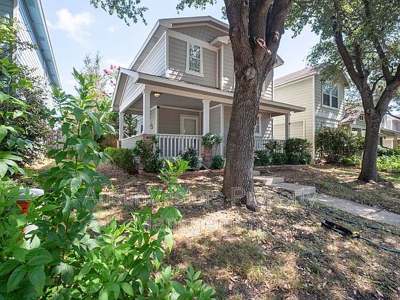 3rd image of 2208 Melissa Oaks Ln