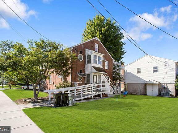 3rd image of 501 Boundary Ave