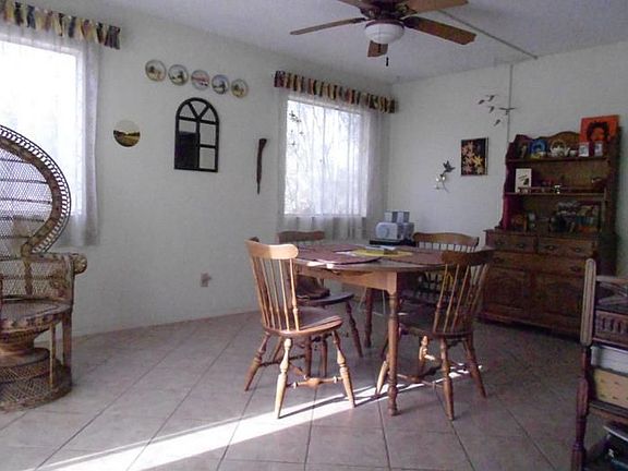 Dining room.