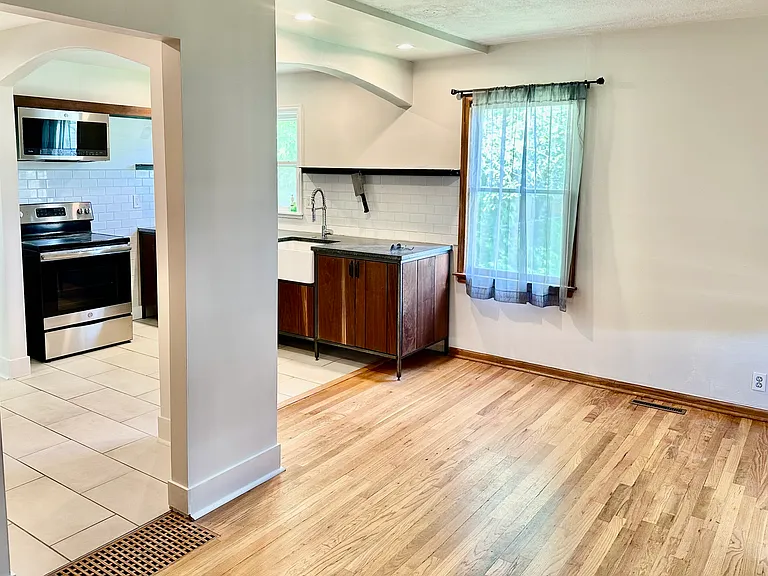 2053 S Julian Cir — Photo 3