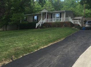 166 E State Rd, Cleves, OH 45002