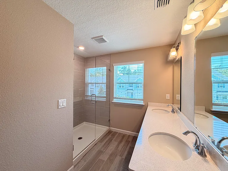 421 Boracay Cir — Photo 13