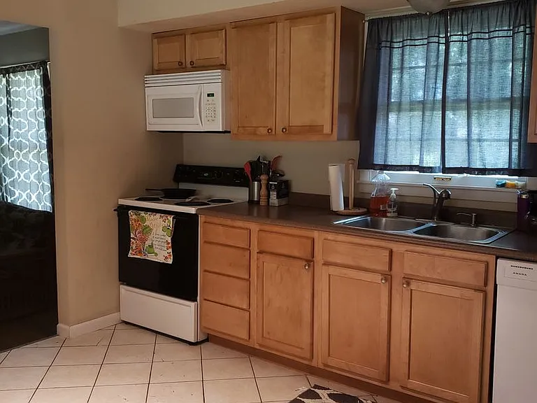 2303 Glenoak Dr — Photo 19
