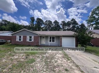 2961 Peacock St, Hope Mills, NC 28348