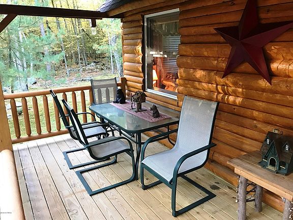 4th image of 26 S Wynd Dr