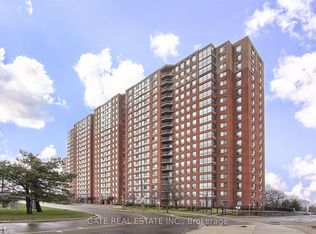 330 McCowan Rd #1710, Toronto, ON M1J3N3