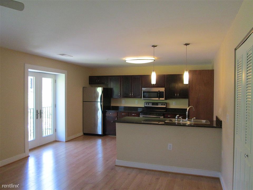 Kitchen/Family room