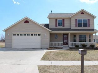 8461 Westbrook Dr, Sturtevant, WI 53177