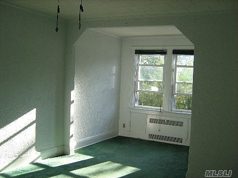 2nd image of 4758 188th St