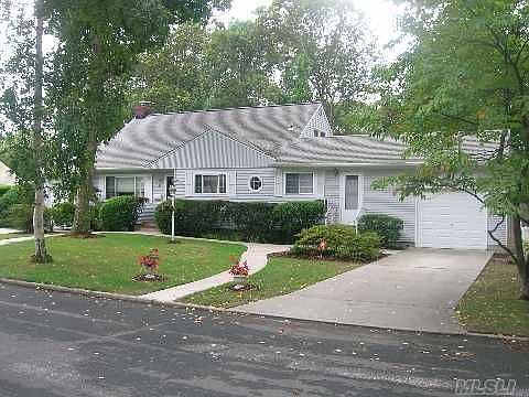 1st image of 6 Eastwood Dr