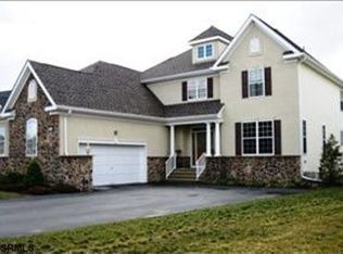 148 Crystal Lake Dr, Egg Harbor Township, NJ 08234