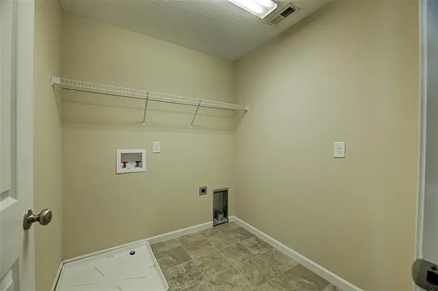 805 Concord Crossing Ln — Photo 30