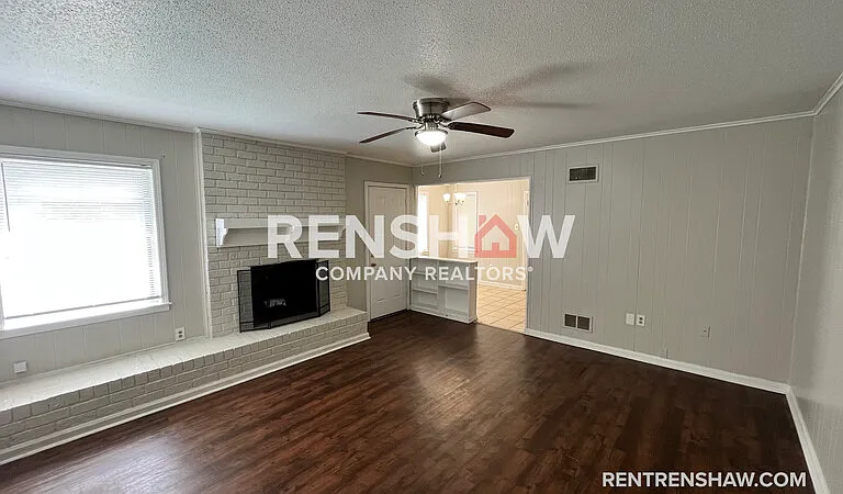 3278 Fox Chase Dr — Photo 4