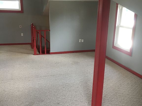 3rd image of 318 School St