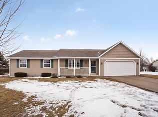 1720 Charles Dr, Luxemburg, WI 54217