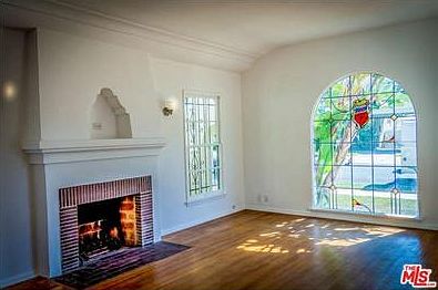 3rd image of 3801 Roxton Ave