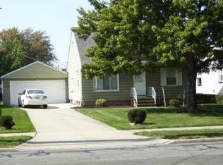 1036 Lloyd Rd, Wickliffe, OH 44092