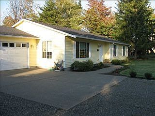 3rd image of 1426 Dickinson Ave