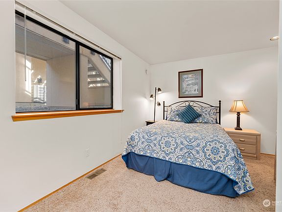 2nd image of 100 Lake Chelan Shores Drive #18-1