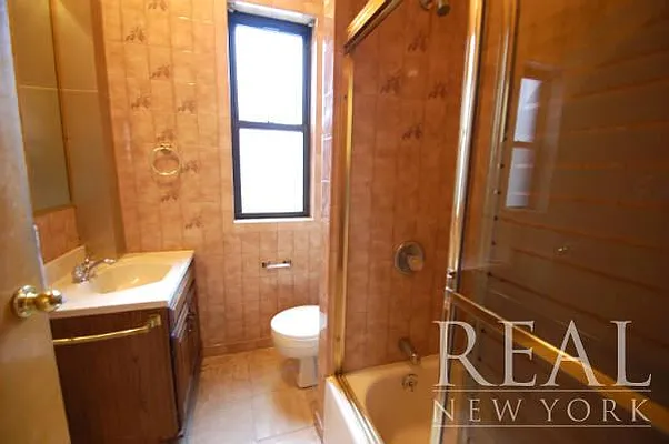 Rented by REAL New York | media 36