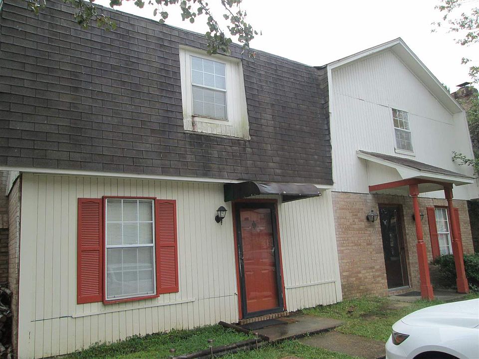 2nd image of 501/2 Jamestown Way