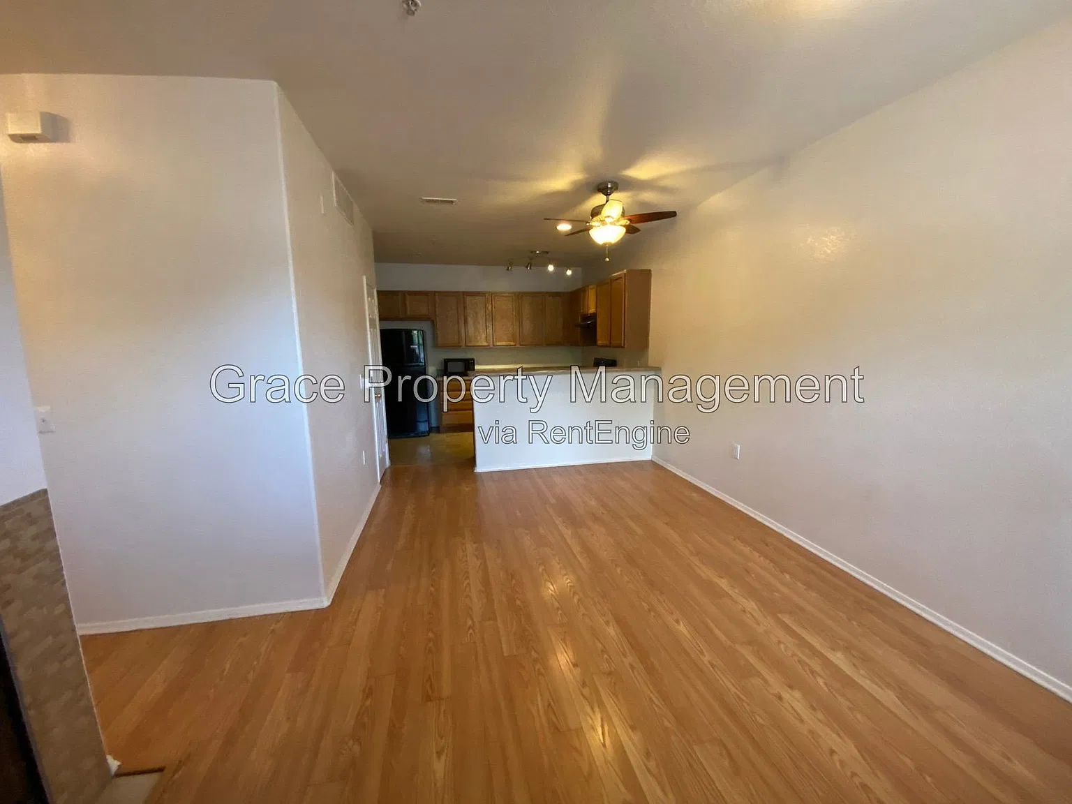 2 bed, 2.0 bath, 908 sqft, $1,695 — Photo 3