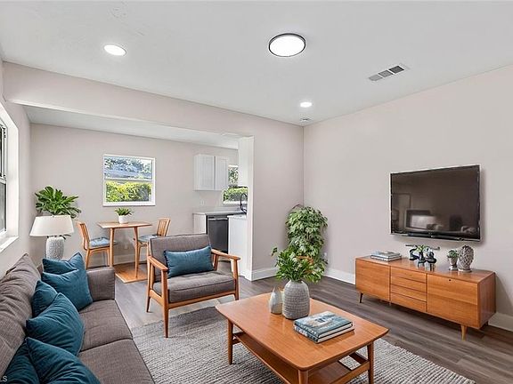 2nd image of 2570 Charleston Park Dr #1