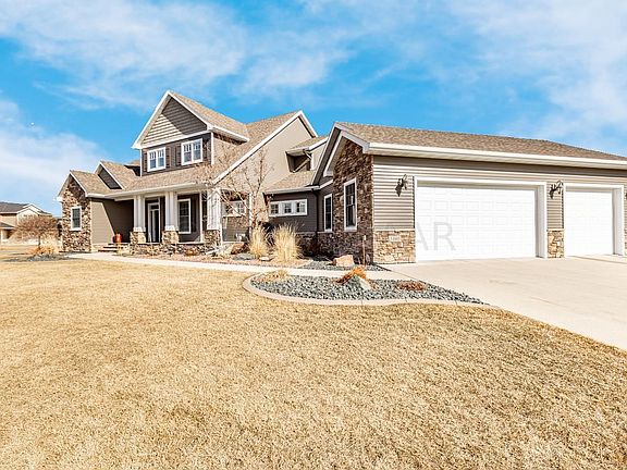 5th image of 3465 Shadow Wood Ln E