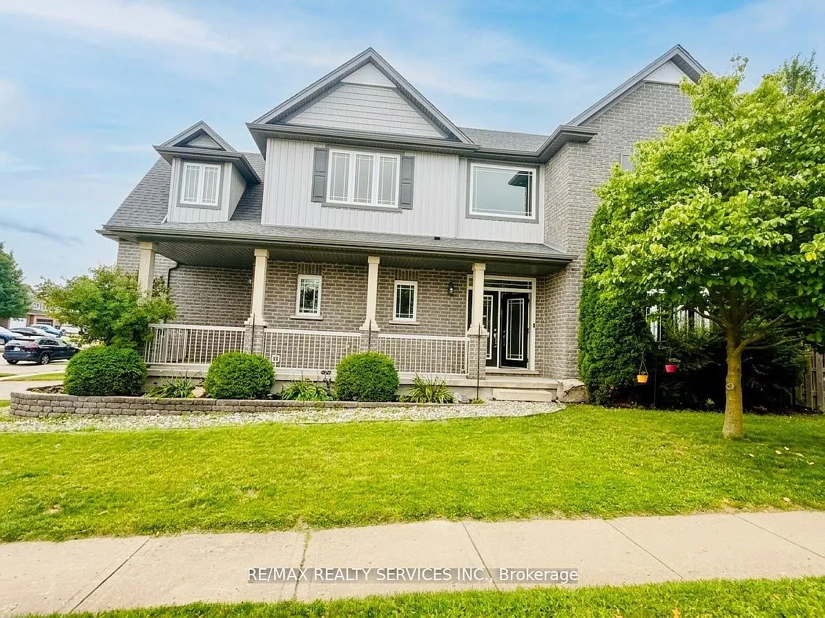 4 bed, $2,999 — Photo 2