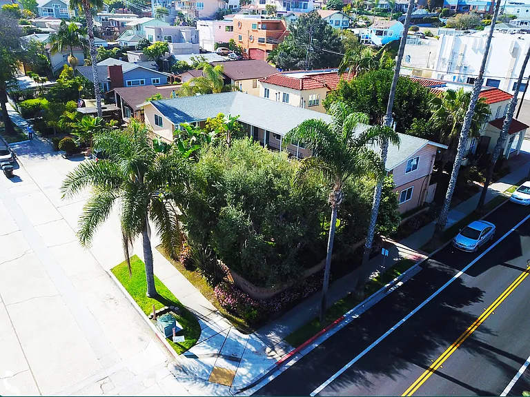 1739 Sunset Cliffs Blvd #4 — Photo 27