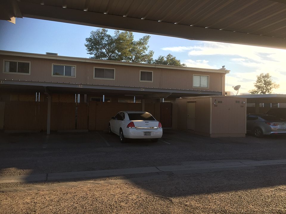 1st image of 3307 W Laurie Ln