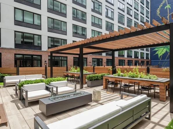 475 Clermont Avenue image 17 of 23