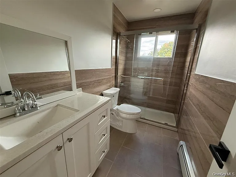 324 Buckingham Rd — Photo 10
