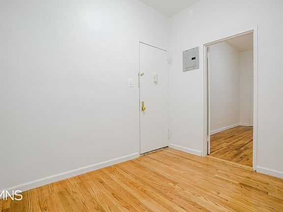 4th image of 204 W 133rd St APT 1E