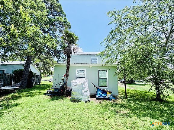 5th image of 409 N Avenue D