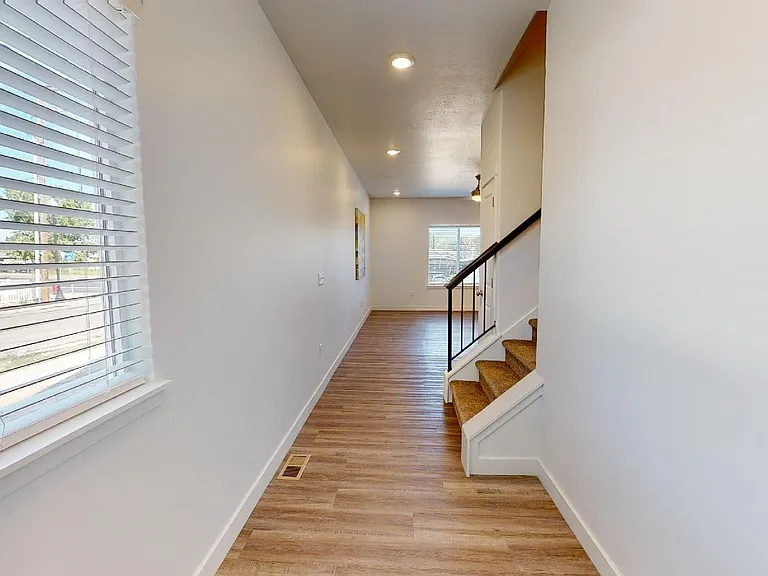 3374 W Sanctuary Ct — Photo 2