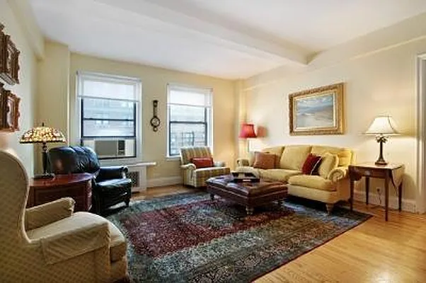 Sold by Corcoran | media 19