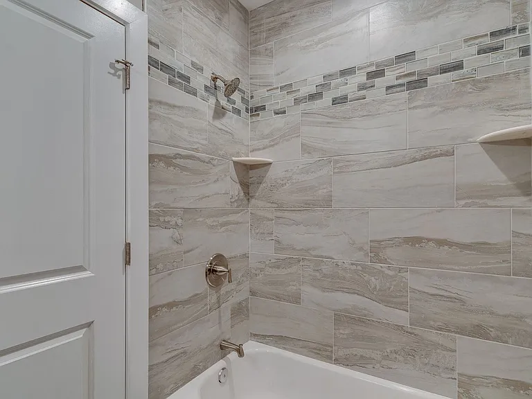 1436 N Corlies St — Photo 15