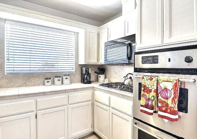 331 E Bluebell Pl — Photo 15