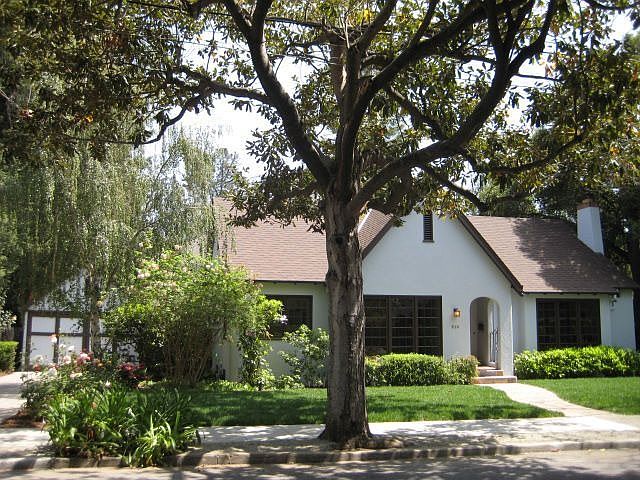 1st image of 830 Lytton Ave