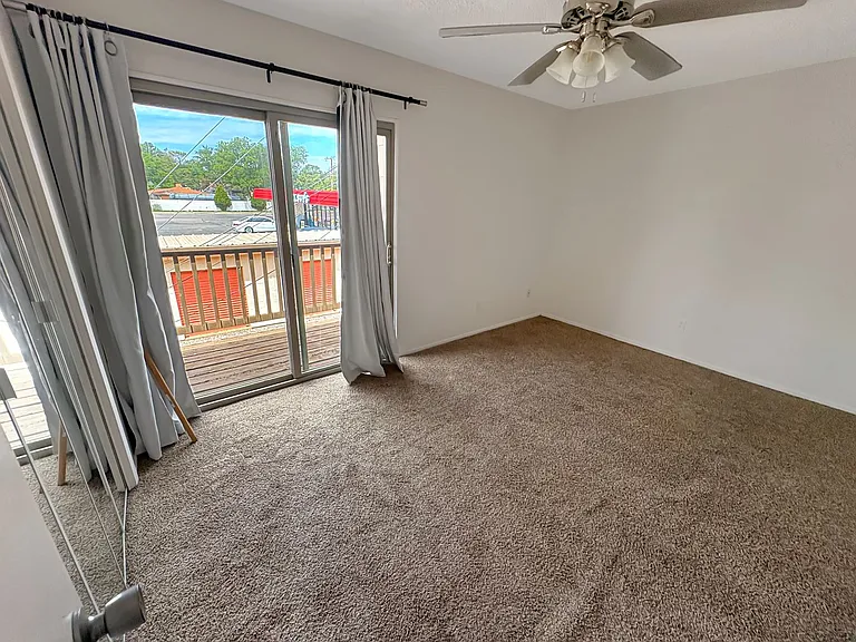 1106 N Sanger Pl — Photo 6