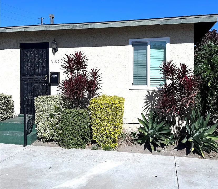 9105 Margaret St