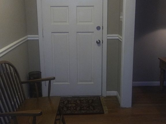 3rd image of 120 Holly Dr