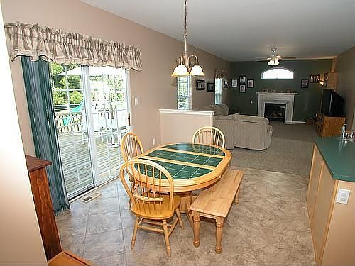 3rd image of 212 Horseshoe Dr