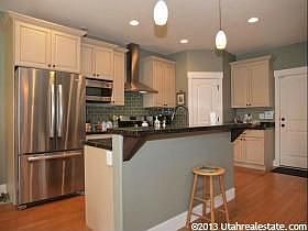 5th image of 834 E Olivia View Ln